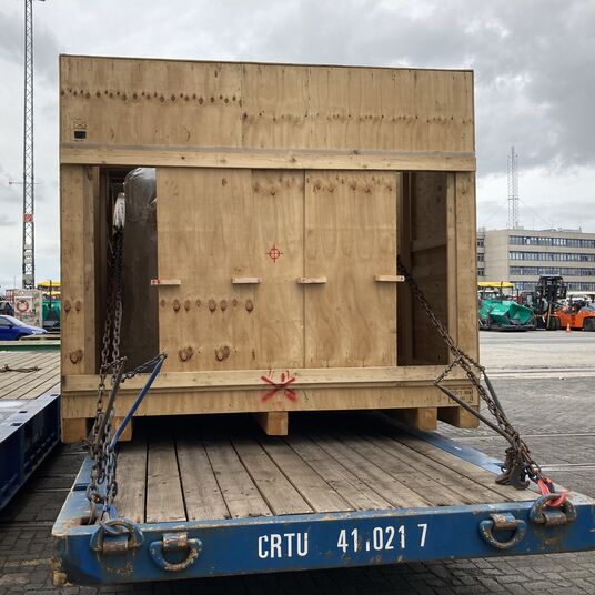breakbulk cargo in wooden crate