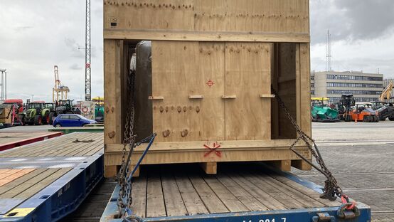 breakbulk cargo in wooden crate
