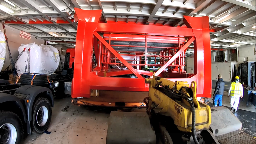 EUKOR cargo wider than ramp 2